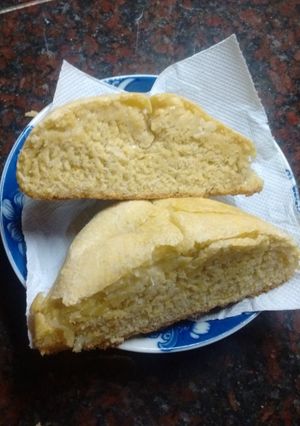 Una foto de Pan de campo relleno con cebolla y parmesano