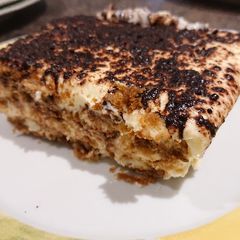 A picture of Tiramisu.