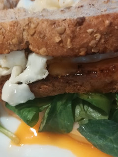 Una foto de Sándwich con hambre