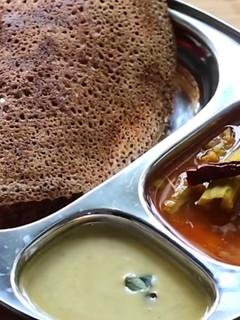 રાગી ઢોસા (Ragi Dosa Recipe In Gujarati) રેસીપી મુખ્ય ફોટો