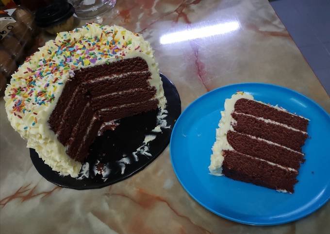 Resipi Red Velvet Cake With Creamcheese Frosting Aumm Oleh Chikni Hussin Cookpad