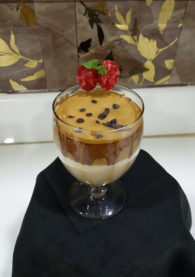 ડાલગોના કોફી (Dalgona Coffee Recipe In Gujarati) રેસીપી મુખ્ય ફોટો