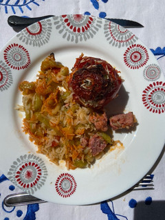 Une photo de Tomates farcies courgettes et riz 😋
