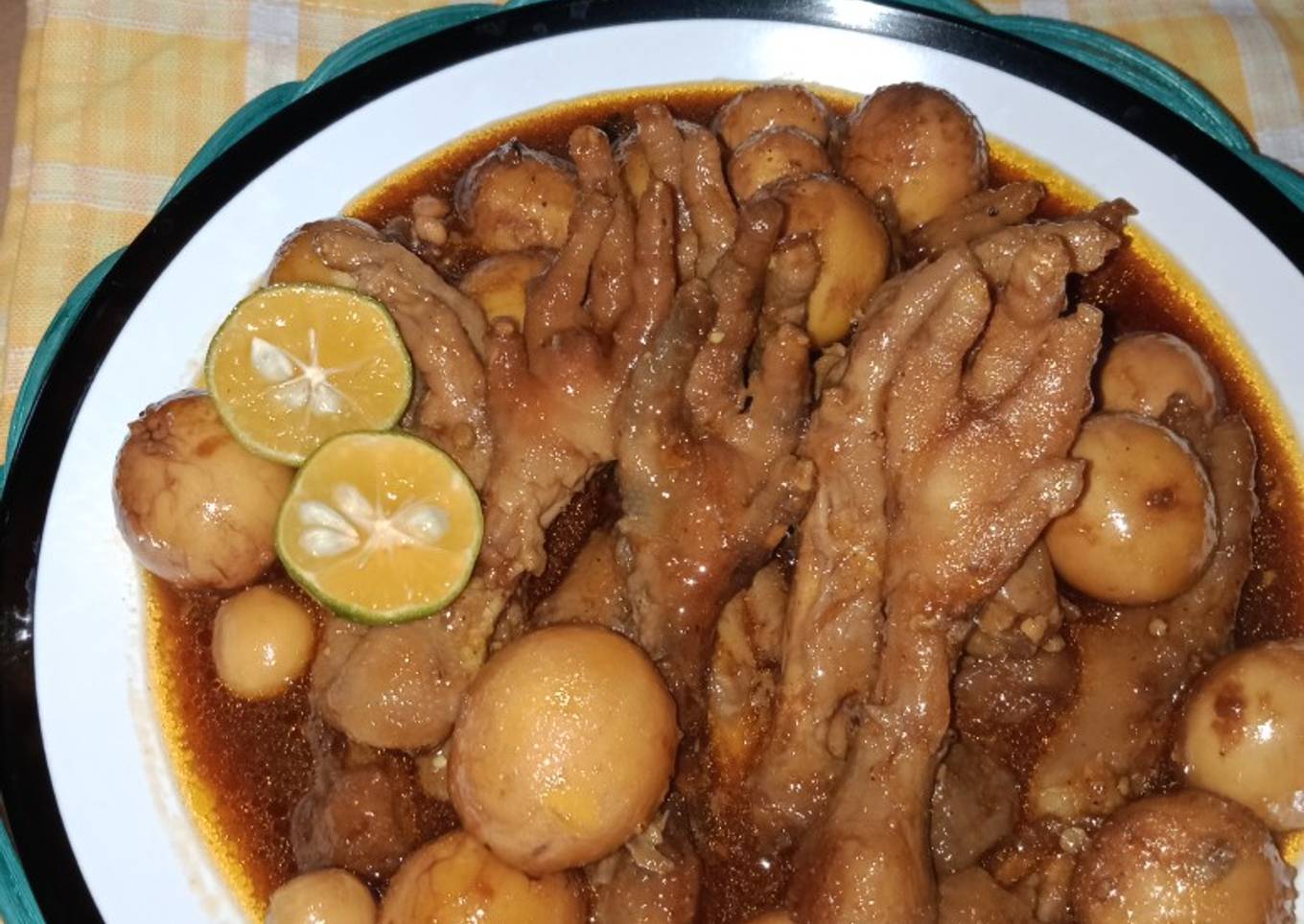 Ceker telur walang kuah kecap pedas