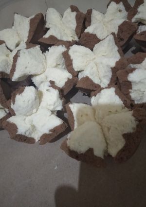 Foto resep Bolu kukus senyum bahagia 😃😃