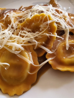 Una foto de Raviolis en salsa Pedro Ximénez