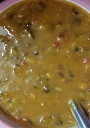 A picture of Dhaba style dal Fry.