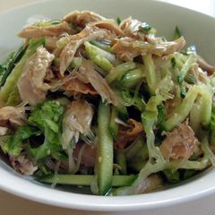 A picture of Chicken Harusame Salad.