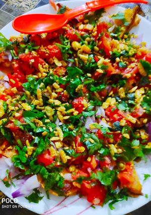A picture of Tawa Bread Pakoda Chat.