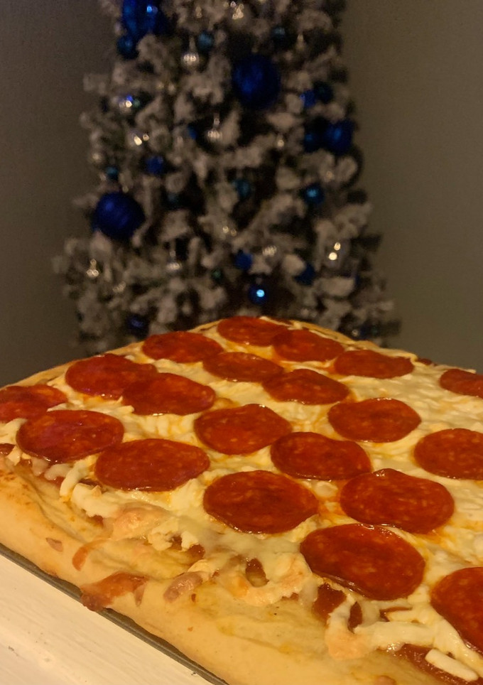 Una foto de Pizza de Peperoni🍕✨