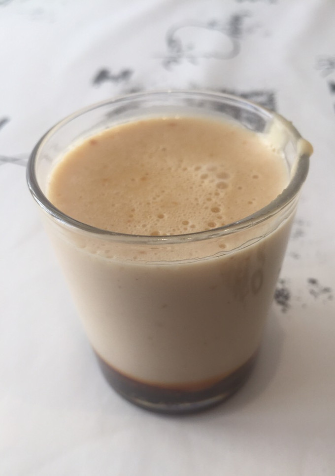Una foto de Yogur de turrón de Jijona