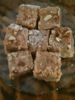 અડદિયા (Adadiya Recipe in Gujarati) રેસીપી મુખ્ય ફોટો