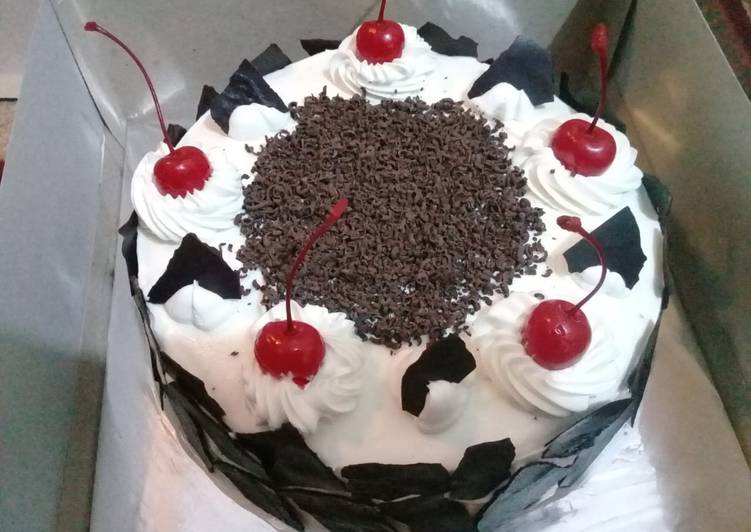 Black forrest simple