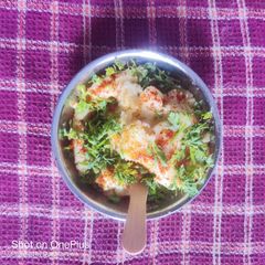 A picture of Masala Khichu.