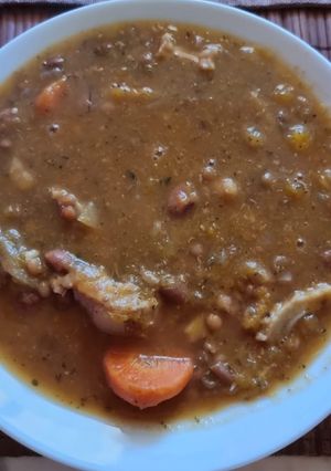 Una foto de Cazuela con porotos y más 😋