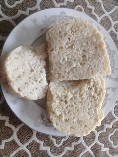 A picture of Ujeqe-tradition steam bread.