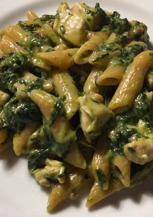 A picture of Creamy spinach chicken penne.