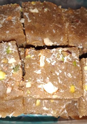 A picture of Chanay ki daal ka halwa.