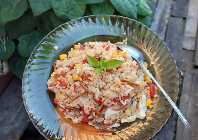 Nasi Goreng Bawang Putih Spesial