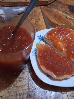 Una foto de Mermelada de sandía 🍉🍉🍉🏖🌊