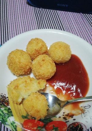 A picture of Potato Balls.