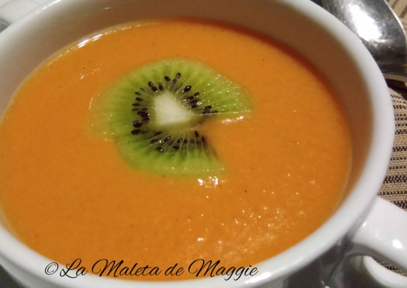 Gazpacho de kiwi con tomate