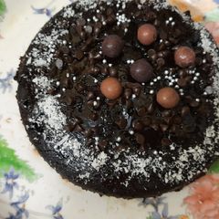 A picture of Chocolate choco chips cake.