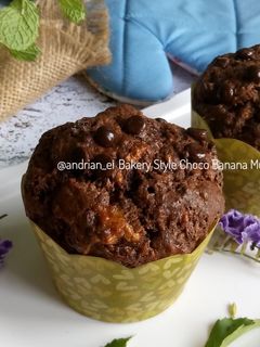 Foto resep Bakery Style Choco Banana Muffins