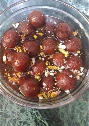 गुलाब जामुन (gulab jamun recipe in Hindi) रेसिपी मुख्य फोटो