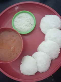 ઇડલી સંભાર ચટણી(idli sambhar recipe in gujarati) રેસીપી મુખ્ય ફોટો
