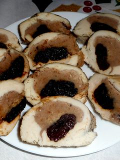 Gesztenyével,aszalt szilvával töltött csirke recept fotója