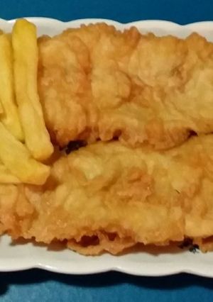 A picture of Crispy Fried Fish 😗🎏🐟🐠🍟🧀🍋🍅🍦.