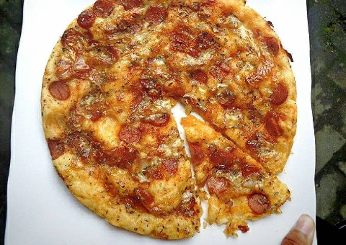 Resep Pizza Toping Sosis Oregano Oleh Pradita Wulandari Cookpad