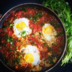 A picture of Shakshuka.