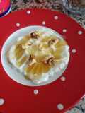 Yoghurt with honey 🍯 and pecan