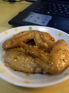 Hình của món Cánh Gà Chiên Nước Mắm.