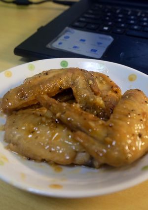 Hình của món Cánh Gà Chiên Nước Mắm.