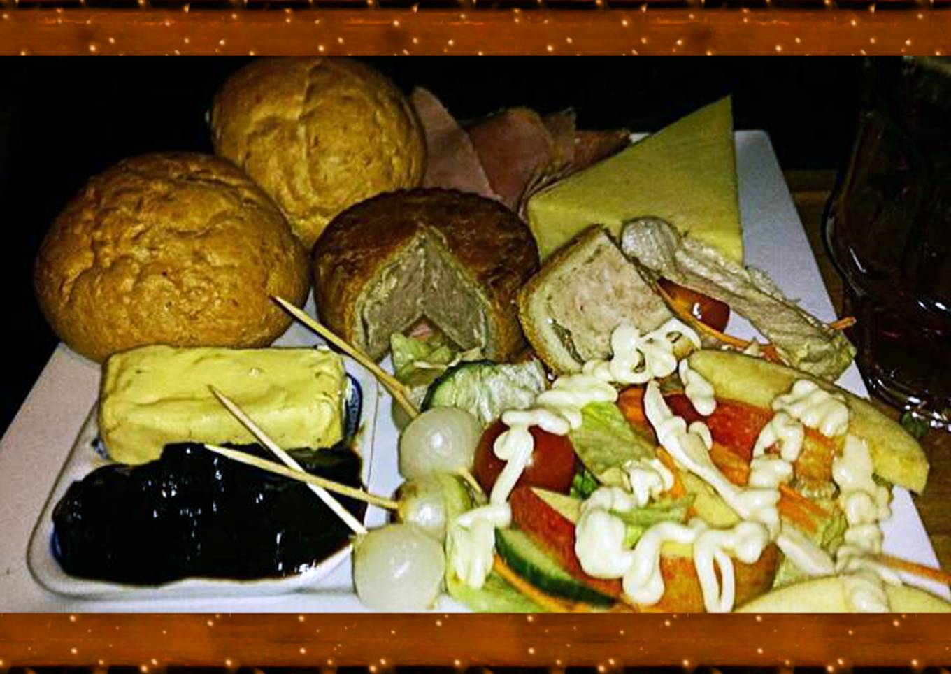 Tex's Classic British Pub Ploughman's Lunch 🍞🐷🧀🍺🍲🇬🇧