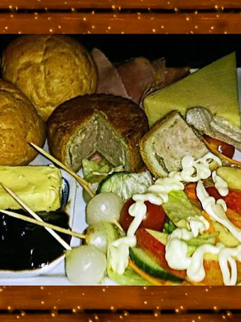Simple Way Make Recipe Tex&#39;s Classic British Pub Ploughman&#39;s Lunch 🍞🐷🧀🍺🍲🇬🇧 that is  Makes Drooling, Can Spoil the Tongue}