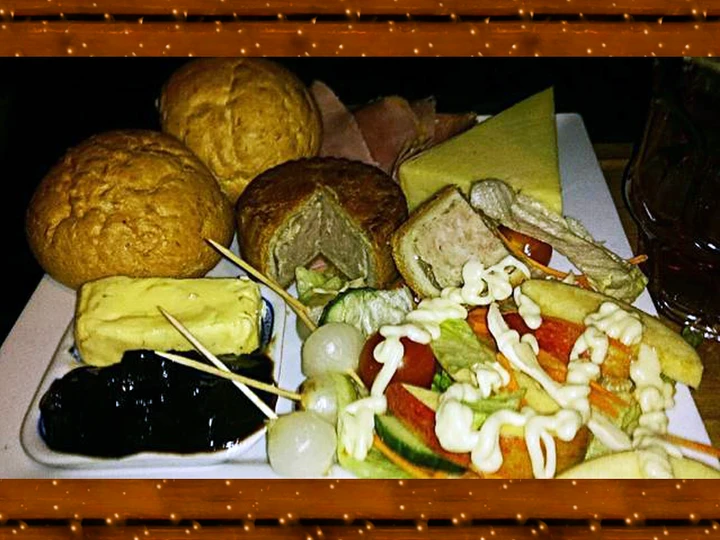 Simple Way Make Recipe Tex&amp;#39;s Classic British Pub Ploughman&amp;#39;s Lunch 🍞🐷🧀🍺🍲🇬🇧 that is  Makes Drooling, Can Spoil the Tongue}