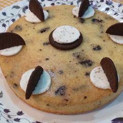 A picture of Oreo cake.