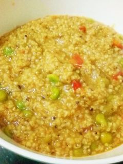 वेज़ दलिया (Veg daliya recipe in hindi) रेसिपी मुख्य फोटो