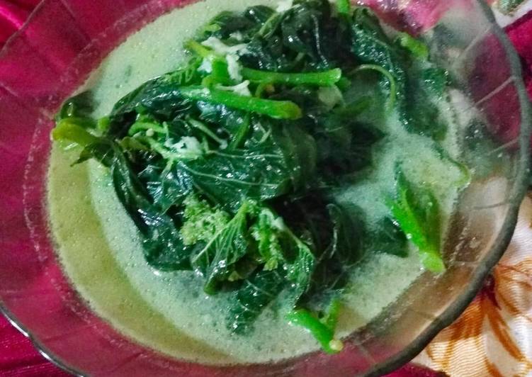 Sayur gurih bayam (bobor)