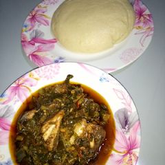 A picture of Vegetable soup with semo.