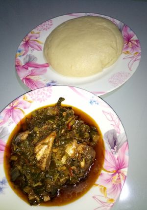 A picture of Vegetable soup with semo.