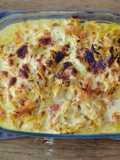 Pastel de tortillas con ensalada