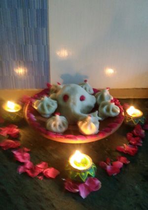 A picture of Rice modak.