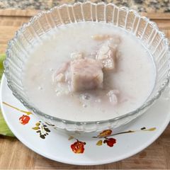 A picture of Cambodian taro dessert.