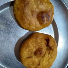A picture of Pyaz ki kachori (onion kachori).