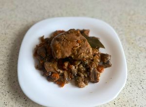Foto principal de Pechuga de pollo con champiñones y apio